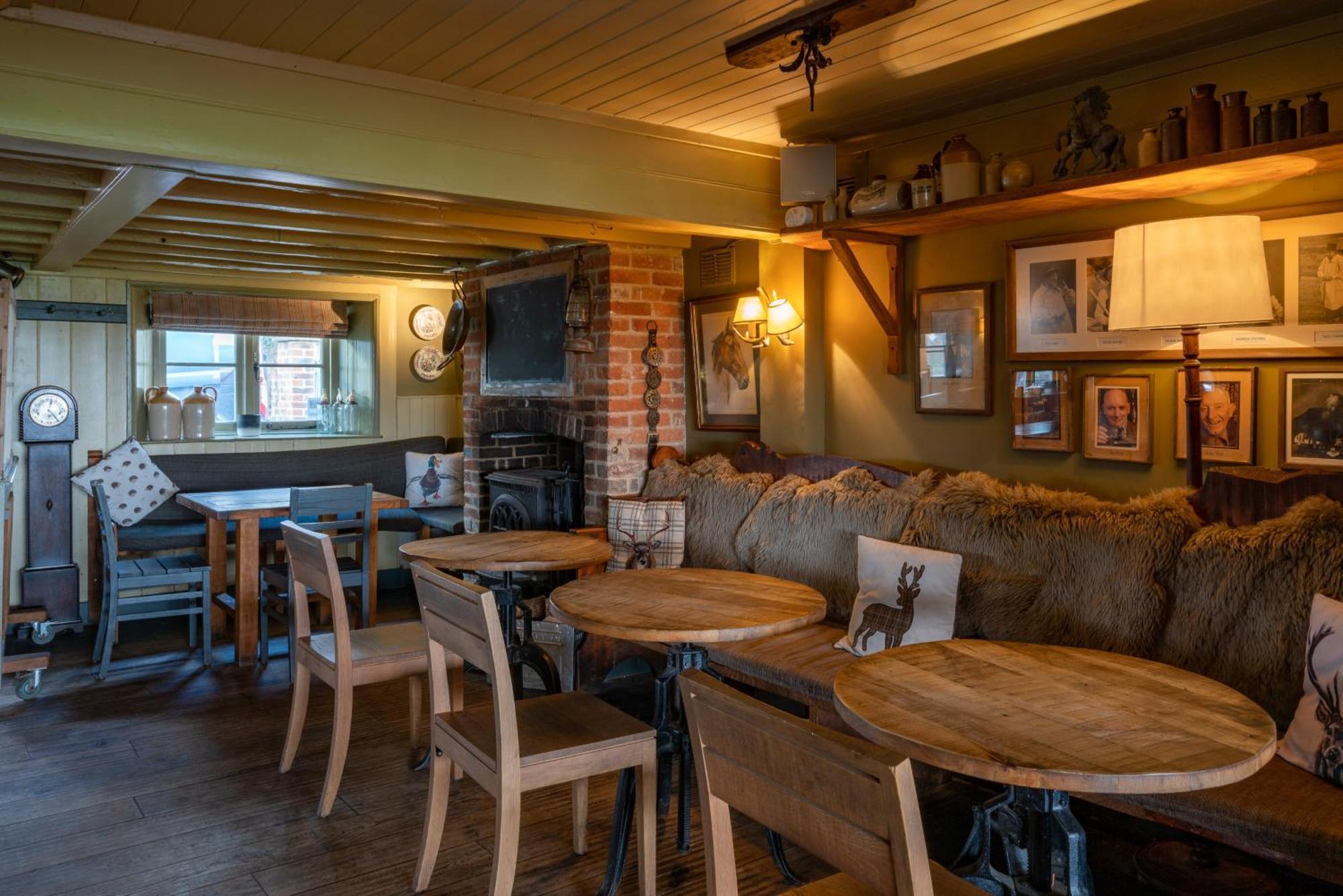 The Welldiggers Arms Bed & Breakfast Petworth Dış mekan fotoğraf