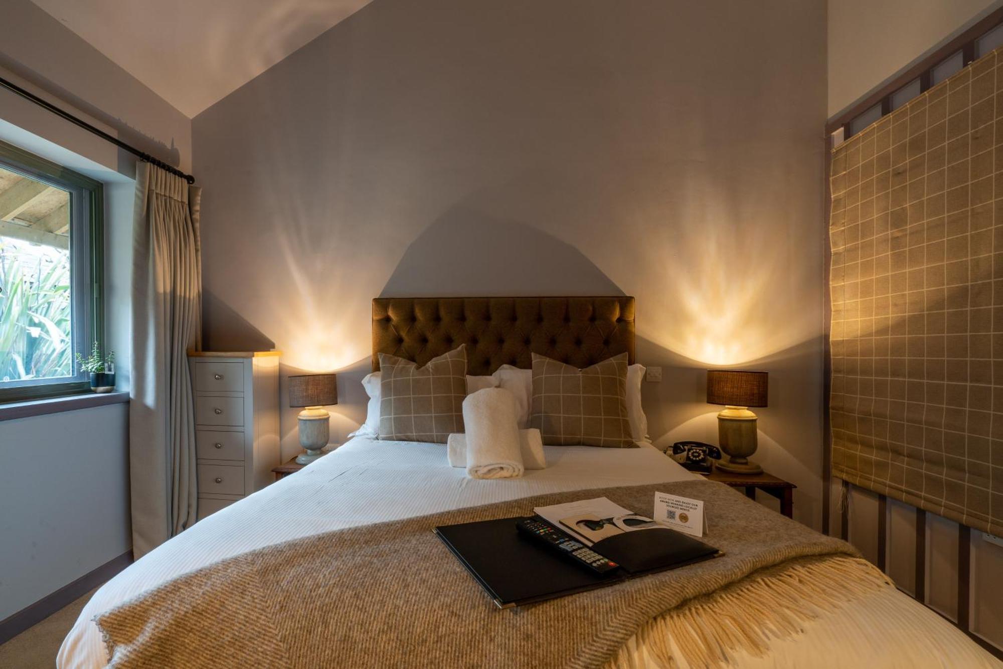 The Welldiggers Arms Bed & Breakfast Petworth Dış mekan fotoğraf