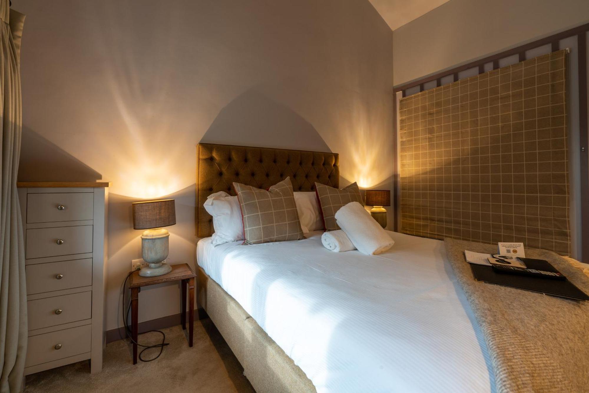 The Welldiggers Arms Bed & Breakfast Petworth Dış mekan fotoğraf