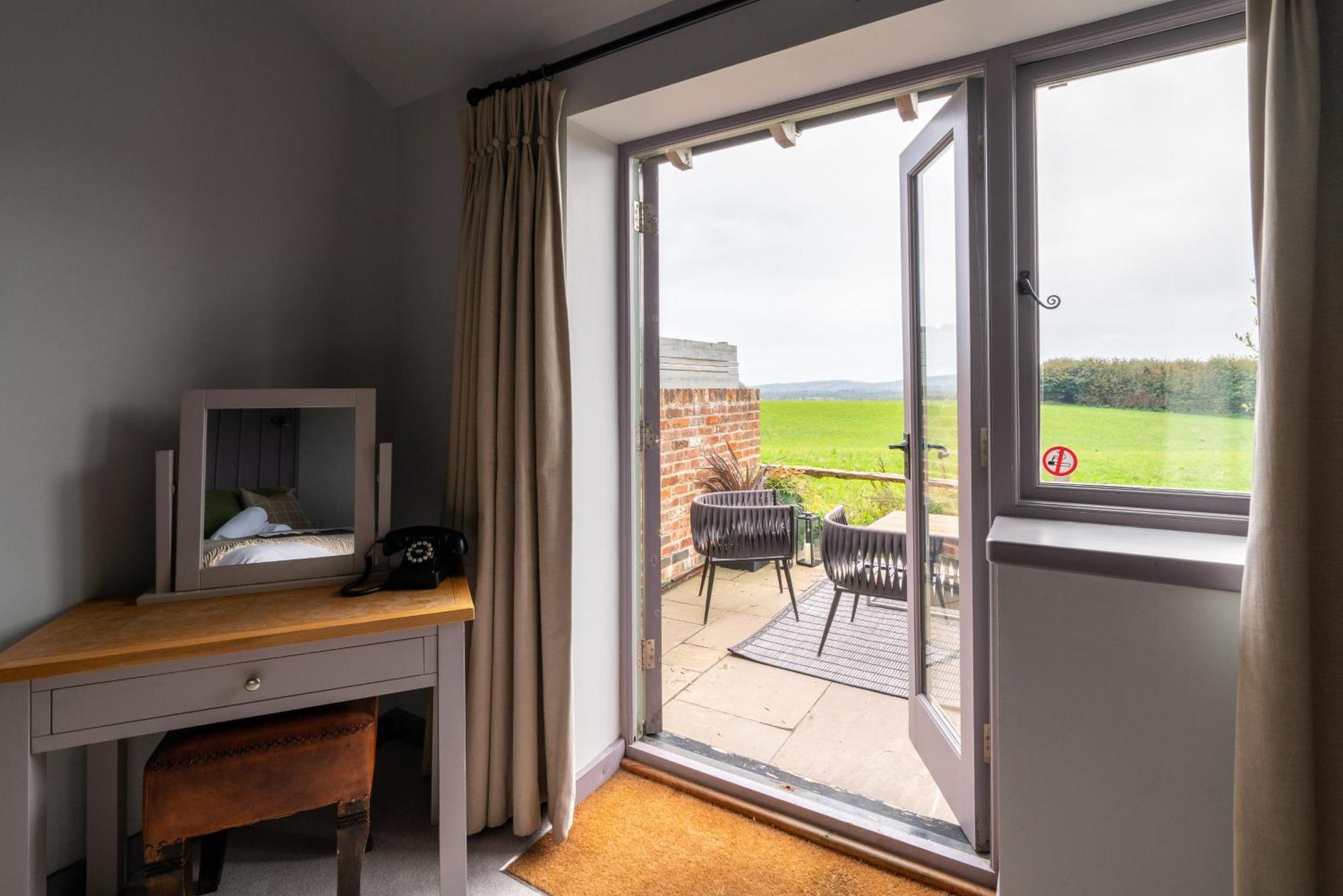 The Welldiggers Arms Bed & Breakfast Petworth Dış mekan fotoğraf