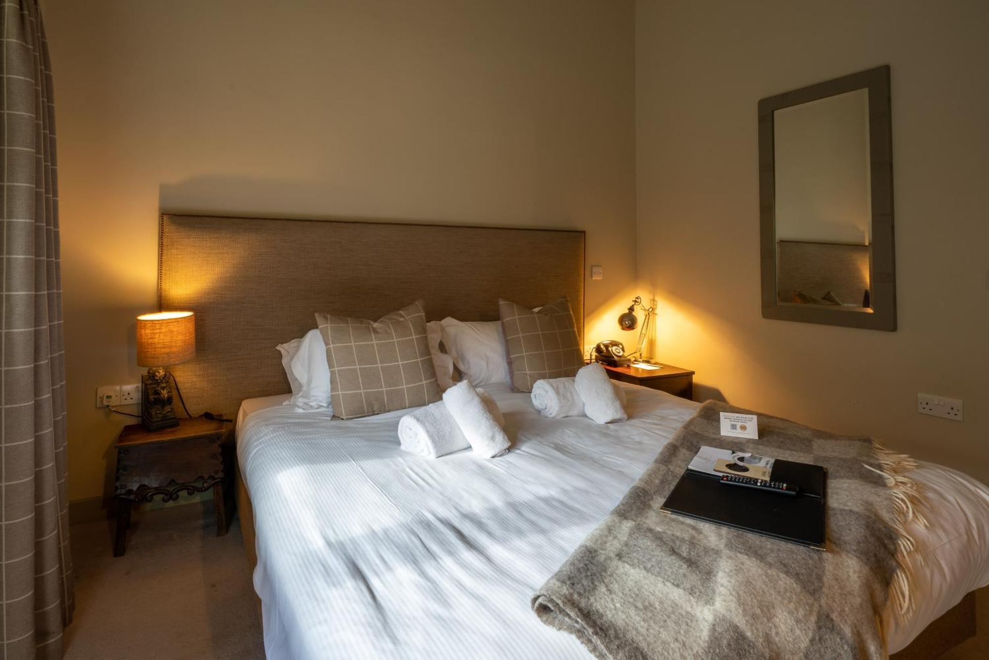 The Welldiggers Arms Bed & Breakfast Petworth Dış mekan fotoğraf