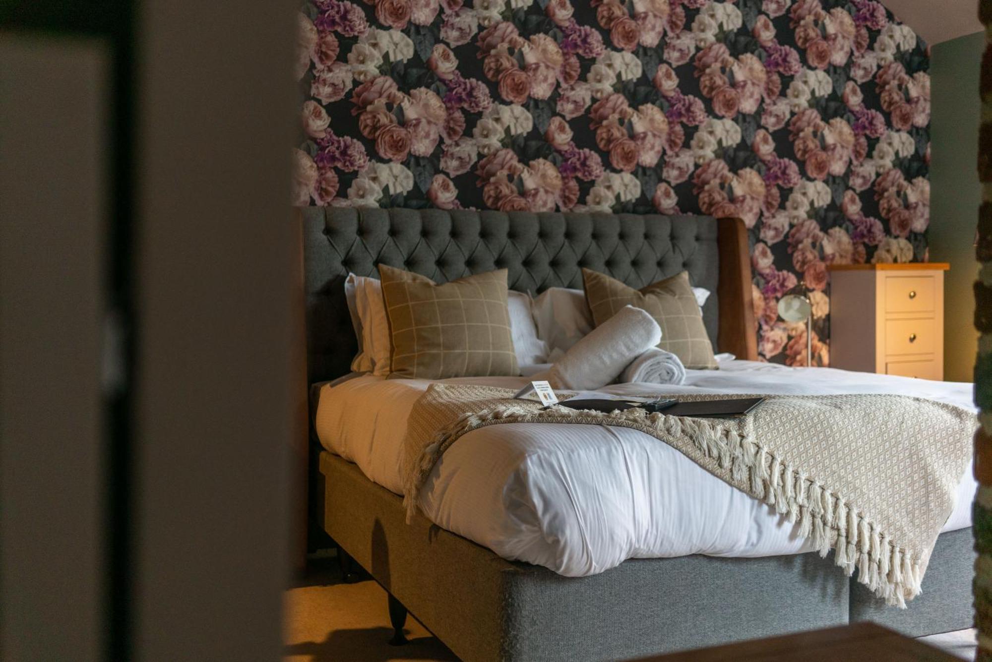 The Welldiggers Arms Bed & Breakfast Petworth Dış mekan fotoğraf