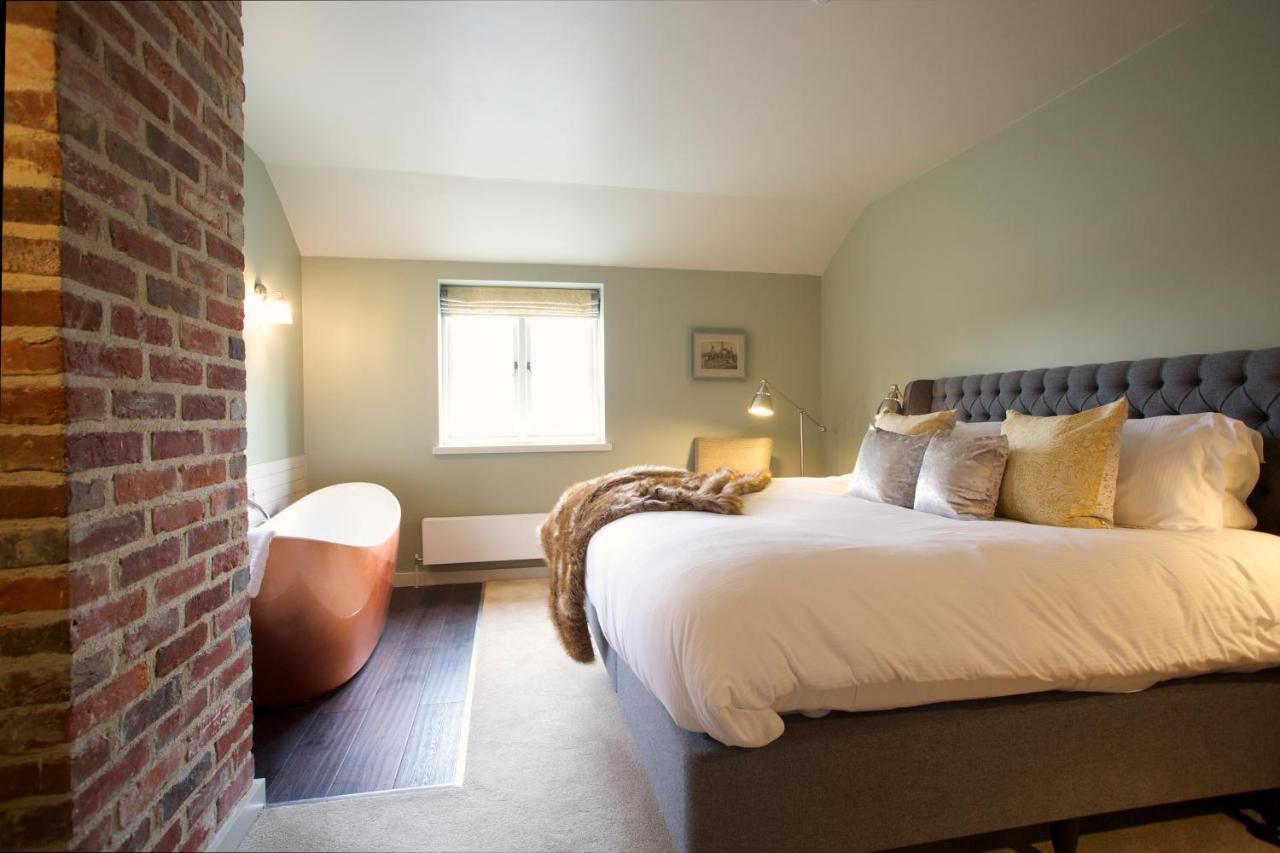 The Welldiggers Arms Bed & Breakfast Petworth Dış mekan fotoğraf
